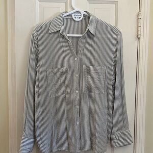 Grey and White and silver Striped Button-Down Shirt Alex & Jordan
